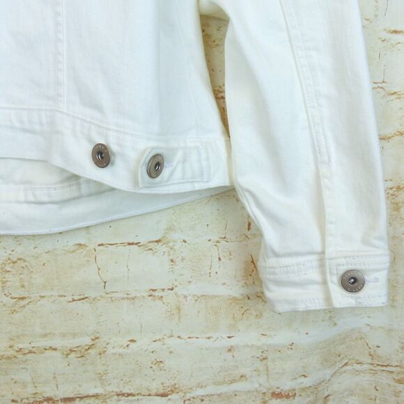 Torrid Jacket Womens Plus Size 1X 14-16 White Denim Trucker Stretch Cotton NWOT - Picture 9 of 13